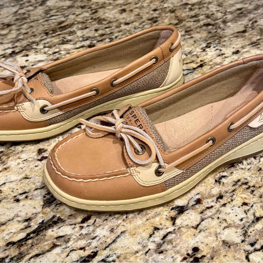 Sperry Tan and Cream Flats